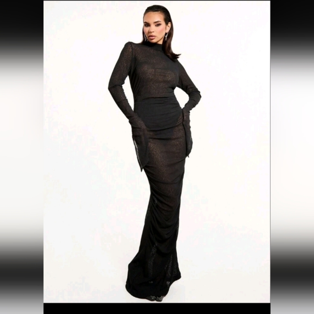 Long black dresd